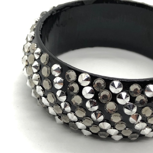 Black and Rhinestone Bracelet - Picture 2 of 2